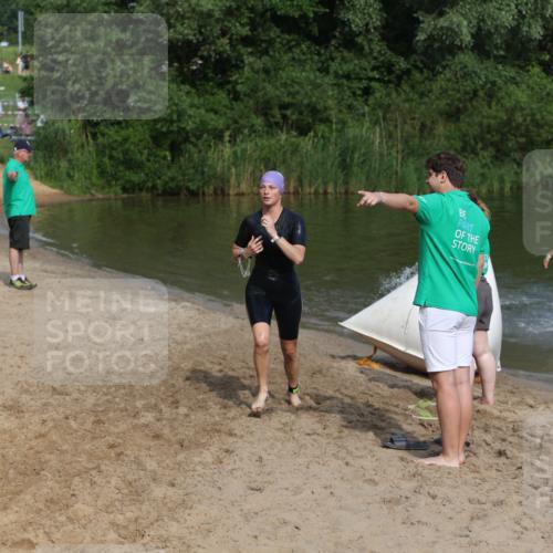 21.06.2026 - 29. Vierlanden-Triathlon Andreas Tolksdorf http://msf.ph/oto/9859463 21.06.2026 09:08:15 Schwimmen 224, 228, 1354 meine-sportfotos.de