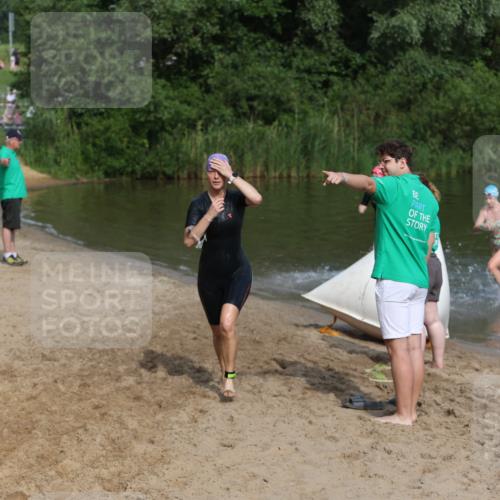 21.06.2026 - 29. Vierlanden-Triathlon Andreas Tolksdorf http://msf.ph/oto/9859491 21.06.2026 09:08:15 Schwimmen 224, 228, 1354 meine-sportfotos.de