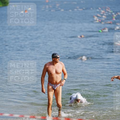 21.06.2026 - 29. Vierlanden-Triathlon LAZAROV Photography http://msf.ph/oto/9859528 21.06.2026 08:34:13 Schwimmen  meine-sportfotos.de
