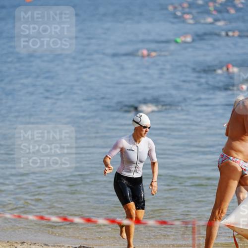 21.06.2026 - 29. Vierlanden-Triathlon LAZAROV Photography http://msf.ph/oto/9859537 21.06.2026 08:34:17 Schwimmen  meine-sportfotos.de