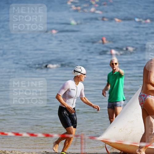 21.06.2026 - 29. Vierlanden-Triathlon LAZAROV Photography http://msf.ph/oto/9859540 21.06.2026 08:34:18 Schwimmen  meine-sportfotos.de