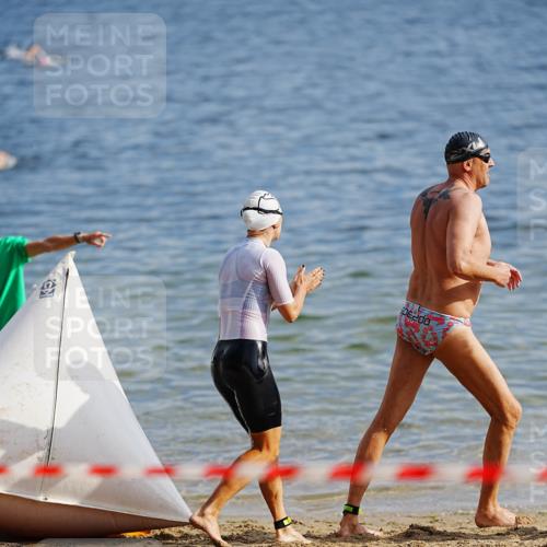 21.06.2026 - 29. Vierlanden-Triathlon LAZAROV Photography http://msf.ph/oto/9859548 21.06.2026 08:34:19 Schwimmen  meine-sportfotos.de