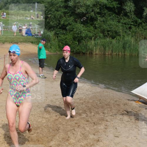 21.06.2026 - 29. Vierlanden-Triathlon Andreas Tolksdorf http://msf.ph/oto/9859579 21.06.2026 09:08:20 Schwimmen 224, 228, 233, 268, 1354 meine-sportfotos.de