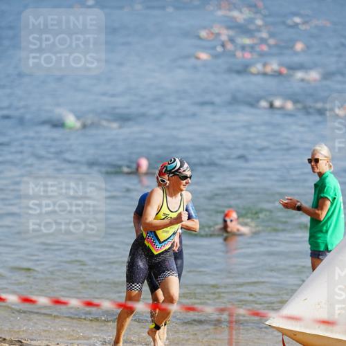 21.06.2026 - 29. Vierlanden-Triathlon LAZAROV Photography http://msf.ph/oto/9859598 21.06.2026 08:34:40 Schwimmen  meine-sportfotos.de
