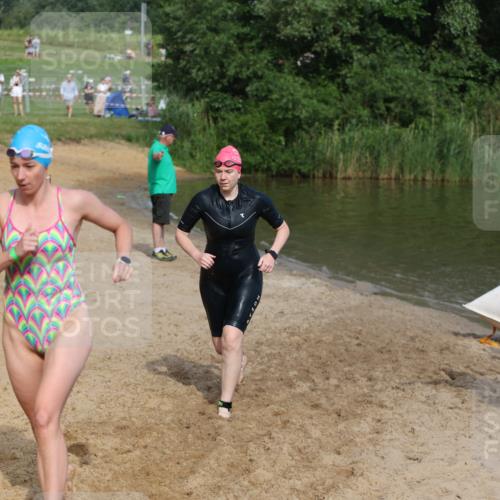 21.06.2026 - 29. Vierlanden-Triathlon Andreas Tolksdorf http://msf.ph/oto/9859602 21.06.2026 09:08:20 Schwimmen 224, 228, 233, 268, 1354 meine-sportfotos.de