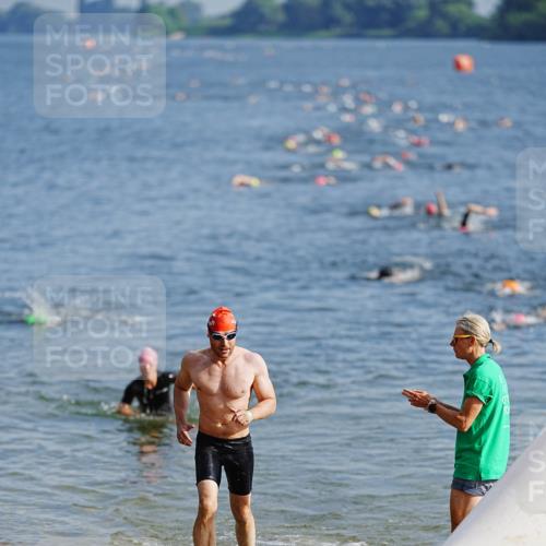 21.06.2026 - 29. Vierlanden-Triathlon LAZAROV Photography http://msf.ph/oto/9859609 21.06.2026 08:34:46 Schwimmen  meine-sportfotos.de