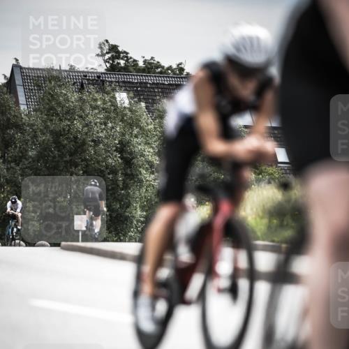 21.06.2026 - 29. Vierlanden-Triathlon H.Heesch http://msf.ph/oto/9859611 21.06.2026 10:32:24 Radfahren 12, 13, 54, 84, 165, 169, 199, 239, 324, 595 meine-sportfotos.de
