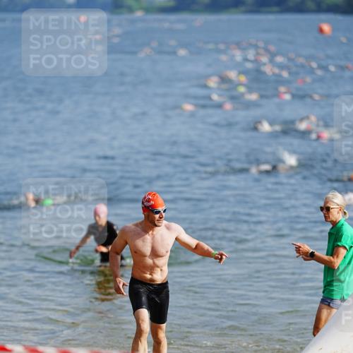 21.06.2026 - 29. Vierlanden-Triathlon LAZAROV Photography http://msf.ph/oto/9859618 21.06.2026 08:34:46 Schwimmen  meine-sportfotos.de