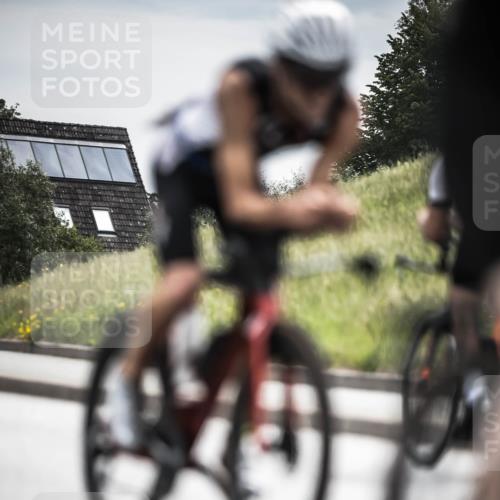 21.06.2026 - 29. Vierlanden-Triathlon H.Heesch http://msf.ph/oto/9859625 21.06.2026 10:32:24 Radfahren 12, 13, 54, 84, 165, 169, 199, 239, 324, 595 meine-sportfotos.de