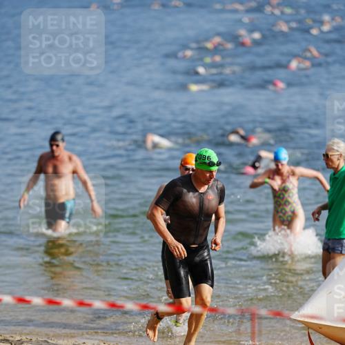 21.06.2026 - 29. Vierlanden-Triathlon LAZAROV Photography http://msf.ph/oto/9859647 21.06.2026 08:35:07 Schwimmen 216 meine-sportfotos.de