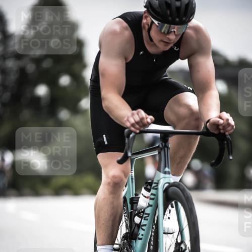 21.06.2026 - 29. Vierlanden-Triathlon H.Heesch http://msf.ph/oto/9859671 21.06.2026 10:32:26 Radfahren 12, 13, 54, 165, 169, 239, 324, 595 meine-sportfotos.de