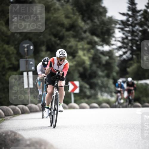 21.06.2026 - 29. Vierlanden-Triathlon H.Heesch http://msf.ph/oto/9859675 21.06.2026 10:32:29 Radfahren 12, 13, 54, 93, 217, 239, 299, 302, 324 meine-sportfotos.de
