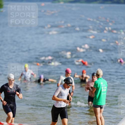 21.06.2026 - 29. Vierlanden-Triathlon LAZAROV Photography http://msf.ph/oto/9859678 21.06.2026 08:35:49 Schwimmen  meine-sportfotos.de
