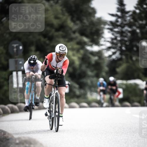 21.06.2026 - 29. Vierlanden-Triathlon H.Heesch http://msf.ph/oto/9859687 21.06.2026 10:32:30 Radfahren 12, 54, 93, 217, 239, 299, 302, 324 meine-sportfotos.de