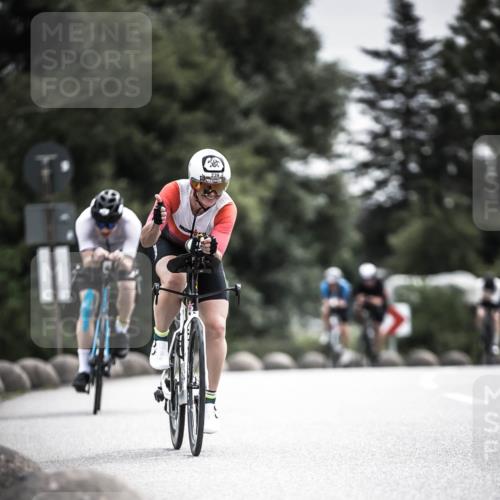 21.06.2026 - 29. Vierlanden-Triathlon H.Heesch http://msf.ph/oto/9859691 21.06.2026 10:32:30 Radfahren 12, 54, 93, 217, 239, 299, 302, 324 meine-sportfotos.de