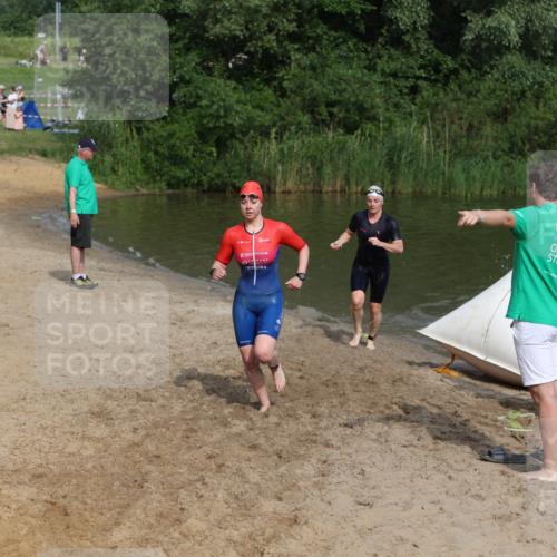 21.06.2026 - 29. Vierlanden-Triathlon Andreas Tolksdorf http://msf.ph/oto/9859695 21.06.2026 09:08:28 Schwimmen 226, 233, 257, 268 meine-sportfotos.de