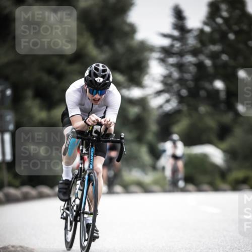 21.06.2026 - 29. Vierlanden-Triathlon H.Heesch http://msf.ph/oto/9859706 21.06.2026 10:32:31 Radfahren 12, 54, 93, 217, 239, 287, 299, 302, 324 meine-sportfotos.de