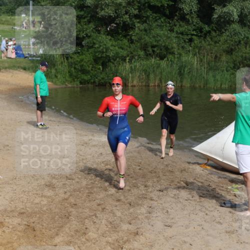 21.06.2026 - 29. Vierlanden-Triathlon Andreas Tolksdorf http://msf.ph/oto/9859709 21.06.2026 09:08:28 Schwimmen 226, 233, 257, 268 meine-sportfotos.de