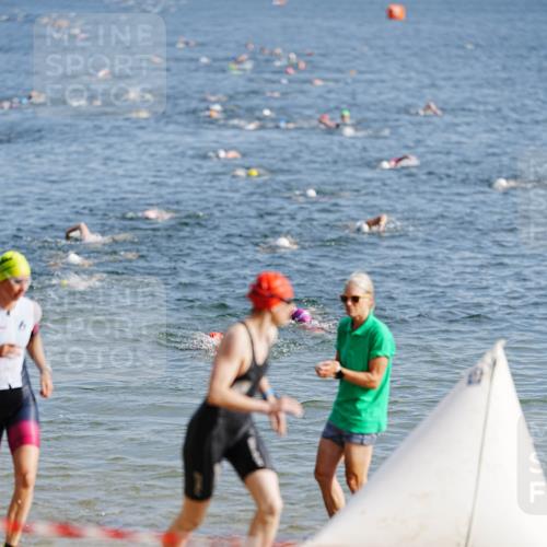 21.06.2026 - 29. Vierlanden-Triathlon LAZAROV Photography http://msf.ph/oto/9859725 21.06.2026 08:36:00 Schwimmen  meine-sportfotos.de