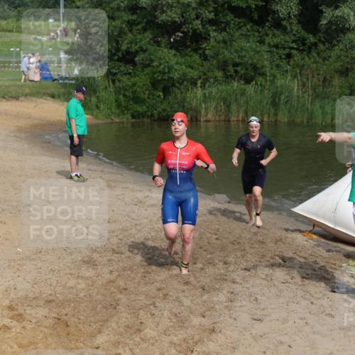 21.06.2026 - 29. Vierlanden-Triathlon Andreas Tolksdorf http://msf.ph/oto/9859730 21.06.2026 09:08:28 Schwimmen 226, 233, 257, 268 meine-sportfotos.de