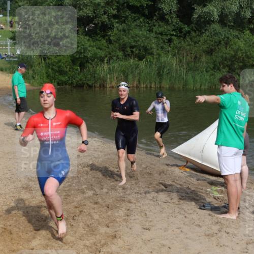21.06.2026 - 29. Vierlanden-Triathlon Andreas Tolksdorf http://msf.ph/oto/9859737 21.06.2026 09:08:29 Schwimmen 226, 233, 257, 268 meine-sportfotos.de