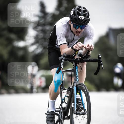 21.06.2026 - 29. Vierlanden-Triathlon H.Heesch http://msf.ph/oto/9859738 21.06.2026 10:32:32 Radfahren 12, 54, 93, 217, 239, 287, 299, 302, 324 meine-sportfotos.de