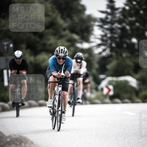 21.06.2026 - 29. Vierlanden-Triathlon H.Heesch http://msf.ph/oto/9859740 21.06.2026 10:32:34 Radfahren 12, 93, 217, 239, 287, 299, 302, 324 meine-sportfotos.de