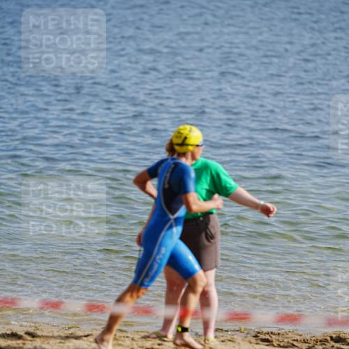 21.06.2026 - 29. Vierlanden-Triathlon LAZAROV Photography http://msf.ph/oto/9859783 21.06.2026 08:36:20 Schwimmen  meine-sportfotos.de