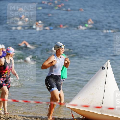 21.06.2026 - 29. Vierlanden-Triathlon LAZAROV Photography http://msf.ph/oto/9859832 21.06.2026 08:36:30 Schwimmen  meine-sportfotos.de