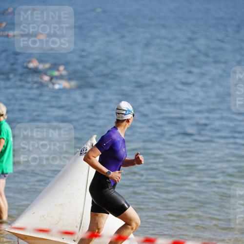 21.06.2026 - 29. Vierlanden-Triathlon LAZAROV Photography http://msf.ph/oto/9859861 21.06.2026 08:36:35 Schwimmen  meine-sportfotos.de