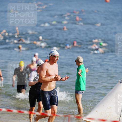 21.06.2026 - 29. Vierlanden-Triathlon LAZAROV Photography http://msf.ph/oto/9859869 21.06.2026 08:36:39 Schwimmen 207 meine-sportfotos.de