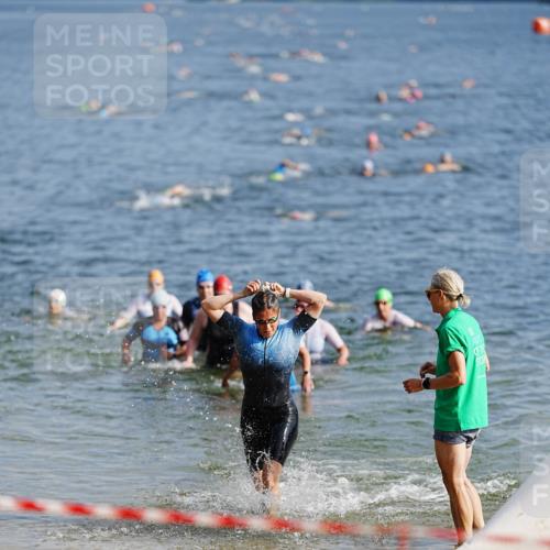 21.06.2026 - 29. Vierlanden-Triathlon LAZAROV Photography http://msf.ph/oto/9859897 21.06.2026 08:36:59 Schwimmen 211 meine-sportfotos.de