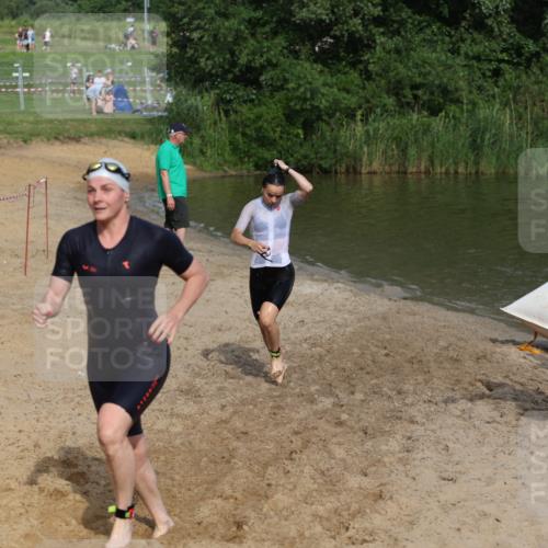 21.06.2026 - 29. Vierlanden-Triathlon Andreas Tolksdorf http://msf.ph/oto/9859912 21.06.2026 09:08:31 Schwimmen 226, 233, 257, 268 meine-sportfotos.de