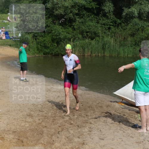 21.06.2026 - 29. Vierlanden-Triathlon Andreas Tolksdorf http://msf.ph/oto/9859946 21.06.2026 09:08:37 Schwimmen 221, 226, 257 meine-sportfotos.de