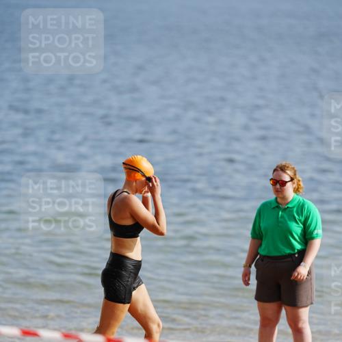 21.06.2026 - 29. Vierlanden-Triathlon LAZAROV Photography http://msf.ph/oto/9859947 21.06.2026 08:37:56 Schwimmen 37 meine-sportfotos.de
