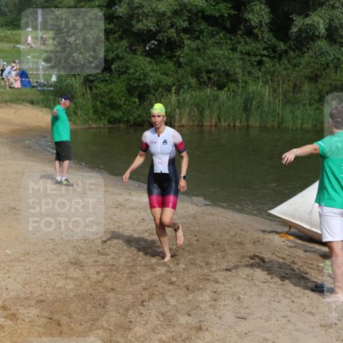 21.06.2026 - 29. Vierlanden-Triathlon Andreas Tolksdorf http://msf.ph/oto/9859968 21.06.2026 09:08:37 Schwimmen 221, 226, 257 meine-sportfotos.de