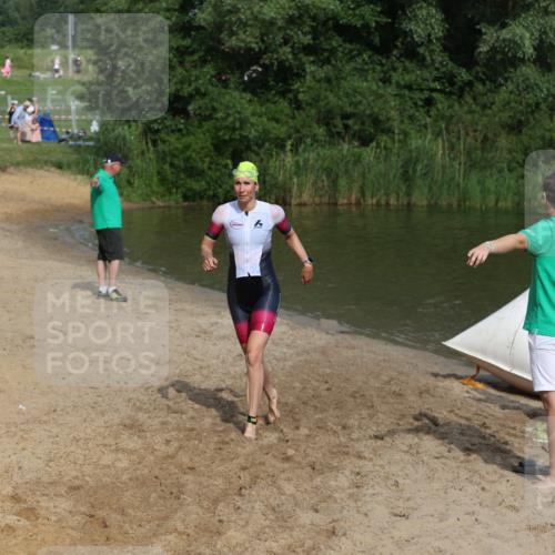 21.06.2026 - 29. Vierlanden-Triathlon Andreas Tolksdorf http://msf.ph/oto/9859996 21.06.2026 09:08:37 Schwimmen 221, 226, 257 meine-sportfotos.de