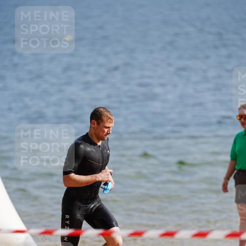 21.06.2026 - 29. Vierlanden-Triathlon LAZAROV Photography http://msf.ph/oto/9860059 21.06.2026 08:38:18 Schwimmen 45, 76, 77 meine-sportfotos.de