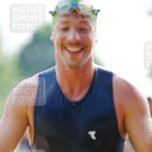 21.06.2026 - 29. Vierlanden-Triathlon LAZAROV Photography http://msf.ph/oto/9860079 21.06.2026 08:38:23 Schwimmen 12, 45, 76, 77 meine-sportfotos.de