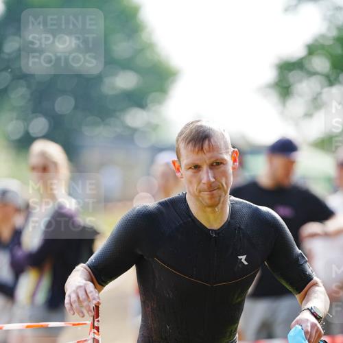 21.06.2026 - 29. Vierlanden-Triathlon LAZAROV Photography http://msf.ph/oto/9860086 21.06.2026 08:38:24 Schwimmen 12, 45, 57, 76, 77 meine-sportfotos.de