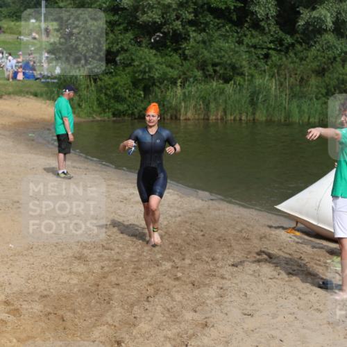 21.06.2026 - 29. Vierlanden-Triathlon Andreas Tolksdorf http://msf.ph/oto/9860090 21.06.2026 09:08:47 Schwimmen 221 meine-sportfotos.de