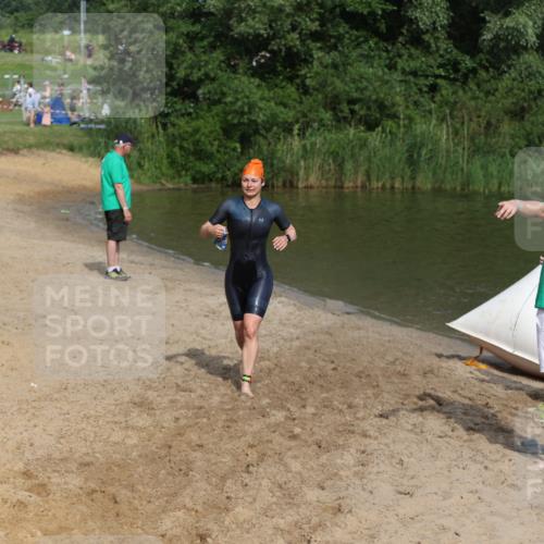 21.06.2026 - 29. Vierlanden-Triathlon Andreas Tolksdorf http://msf.ph/oto/9860097 21.06.2026 09:08:47 Schwimmen 221 meine-sportfotos.de
