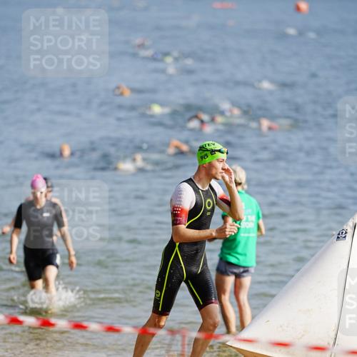 21.06.2026 - 29. Vierlanden-Triathlon LAZAROV Photography http://msf.ph/oto/9860171 21.06.2026 08:38:48 Schwimmen 60 meine-sportfotos.de