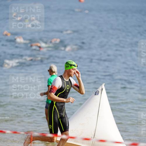 21.06.2026 - 29. Vierlanden-Triathlon LAZAROV Photography http://msf.ph/oto/9860173 21.06.2026 08:38:49 Schwimmen 60 meine-sportfotos.de