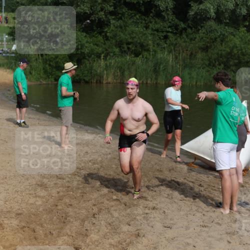 21.06.2026 - 29. Vierlanden-Triathlon Andreas Tolksdorf http://msf.ph/oto/9860184 21.06.2026 09:09:27 Schwimmen 291 meine-sportfotos.de