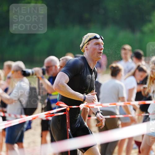 21.06.2026 - 29. Vierlanden-Triathlon LAZAROV Photography http://msf.ph/oto/9860247 21.06.2026 08:39:13 Schwimmen 10, 61 meine-sportfotos.de