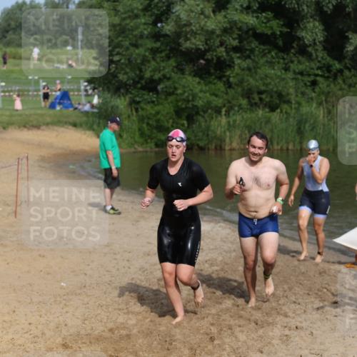 21.06.2026 - 29. Vierlanden-Triathlon Andreas Tolksdorf http://msf.ph/oto/9860248 21.06.2026 09:10:37 Schwimmen 267, 271, 284, 293, 298, 301 meine-sportfotos.de
