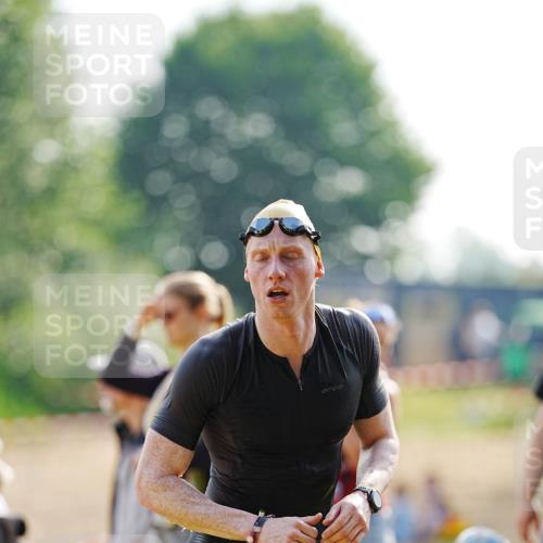 21.06.2026 - 29. Vierlanden-Triathlon LAZAROV Photography http://msf.ph/oto/9860257 21.06.2026 08:39:14 Schwimmen 10, 61 meine-sportfotos.de