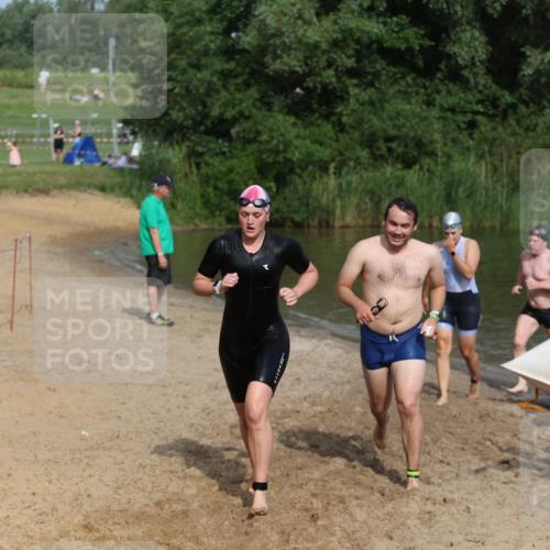 21.06.2026 - 29. Vierlanden-Triathlon Andreas Tolksdorf http://msf.ph/oto/9860259 21.06.2026 09:10:37 Schwimmen 267, 271, 284, 293, 298, 301 meine-sportfotos.de