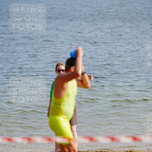 21.06.2026 - 29. Vierlanden-Triathlon LAZAROV Photography http://msf.ph/oto/9860309 21.06.2026 08:39:21 Schwimmen 10, 32, 155, 166, 212 meine-sportfotos.de